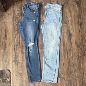 Old Navy Skinny Jeans in Dark and Light Blue